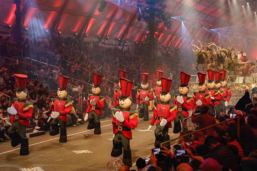 Desfile no Natal Luz de Gramado