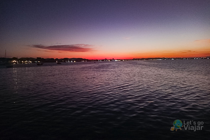 Pôr do sol no Porto da Barra