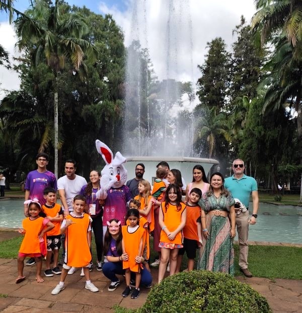 Coelho encontrado com sucesso! Com a equipe de recreação Divertix. By Let´s go viajar.